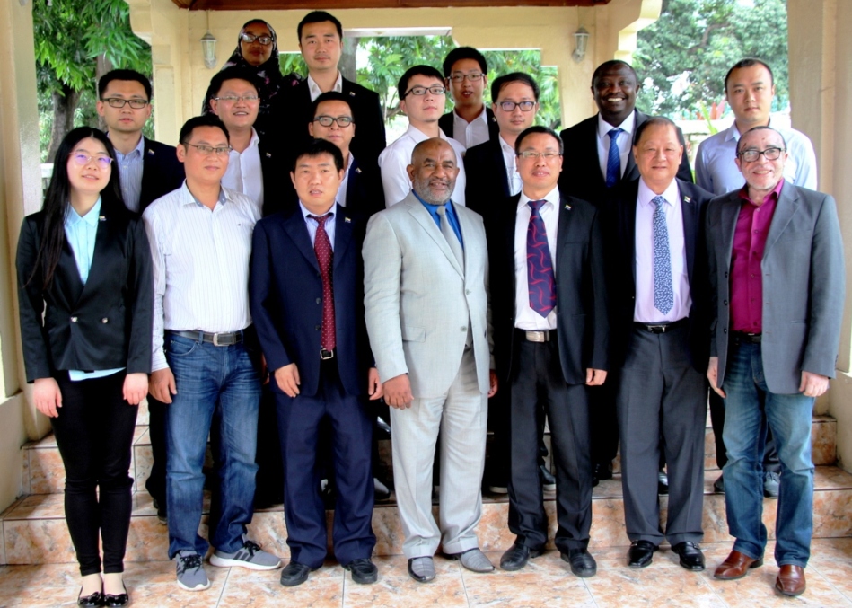 Rencontre entre  le Chef de l’Etat SE M. AZALI Assoumani et la Société Chinoise Synohydro