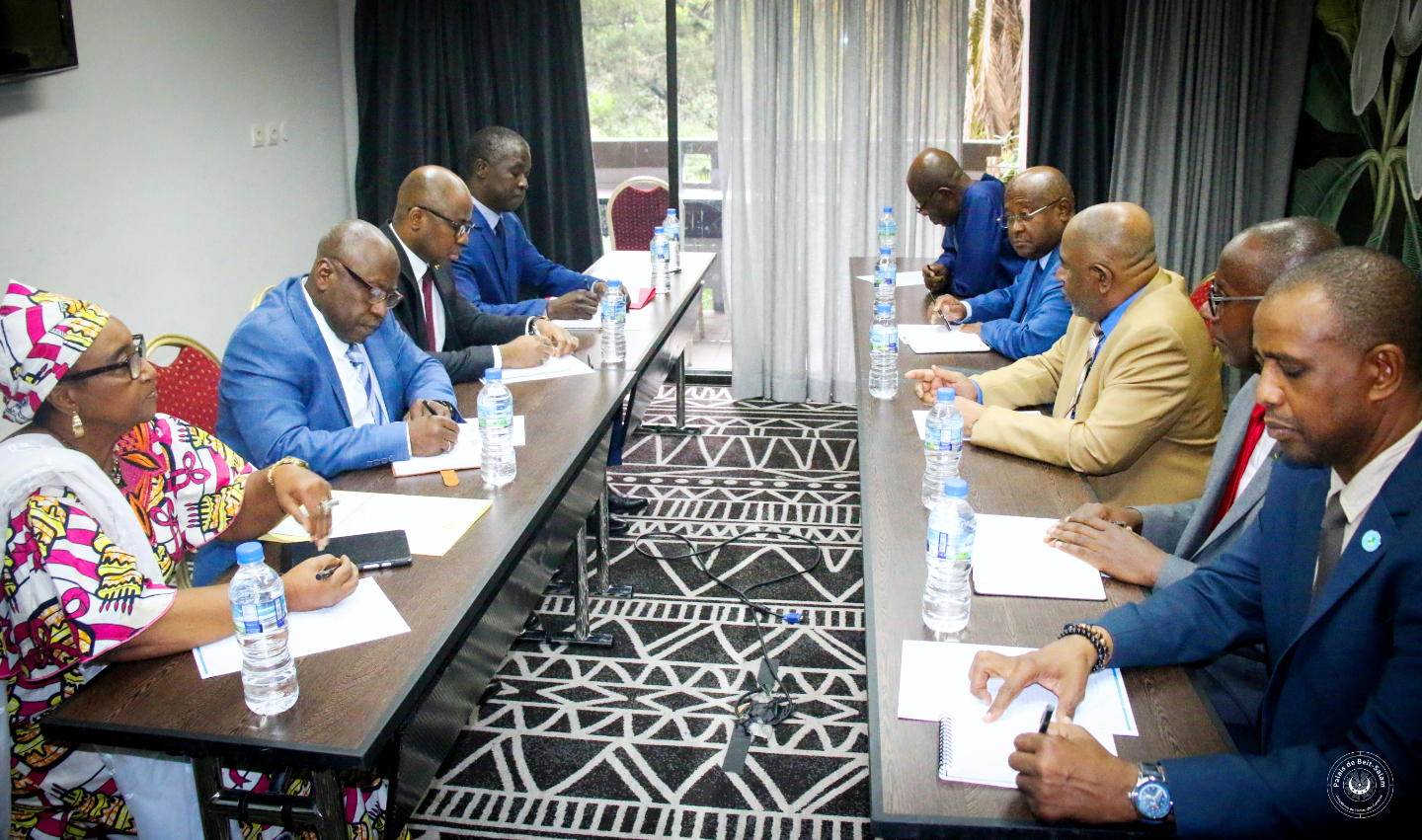 Le Président Azali Assoumani a rencontré les ambassadeurs des pays sous sanctions de l'Union Africaine